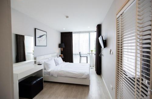 Huay Kaew Apartment | Modern Condo in Nimman P608 by Pimolplace
