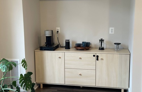 Woodbridge Condo | Modern condo in Stone Bridge Potomac, minutes from Hwy I-95 and Washington, D.C.