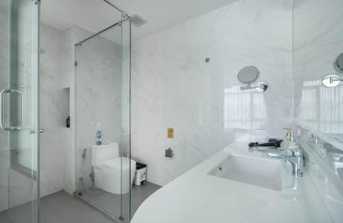 Sa Khu Apartment | Modern Condo in Wyndham Gardens on the beach