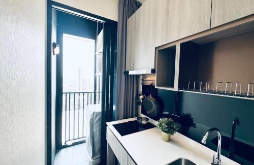 Phra Khanong Nuea Apartment | Modern condo nr BTS ONNUT WIFI