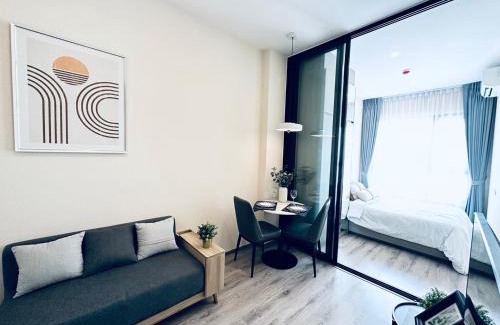 Phra Khanong Nuea Apartment | Modern condo nr BTS ONNUT WIFI
