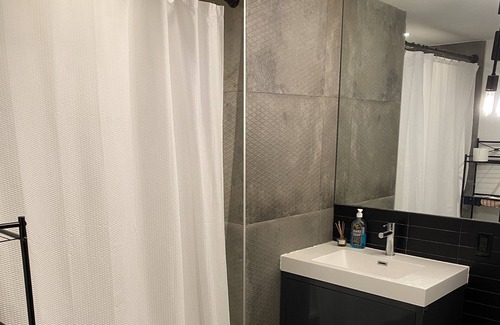 Flatbush Condo | Modern condo within Epicenter of Brooklyn