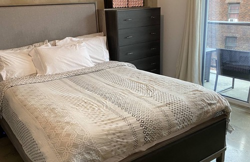 Flatbush Condo | Modern condo within Epicenter of Brooklyn