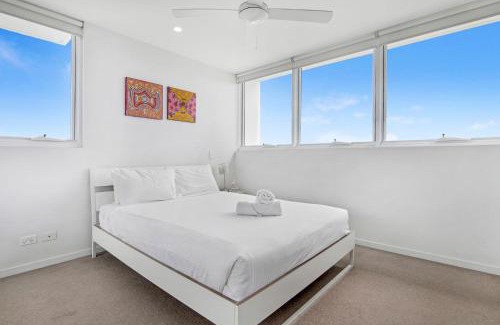 Southport Apartment | Modern Contemporary Southport Apartment - CoastHM