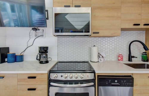 Mont-Tremblant Pedestrian Village House | Modern Cottage in the Tremblant Ski Village