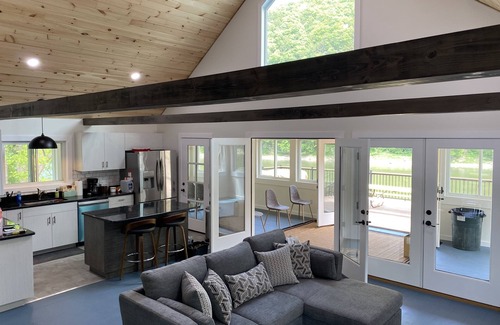 Camptown House | Modern Cottage on the Susquehanna River