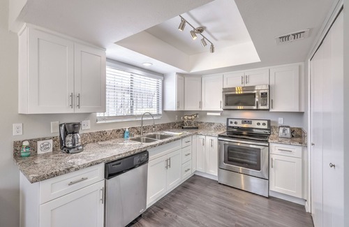 Las Vegas Condo | Modern Cowboy Condo Near the Vegas Strip