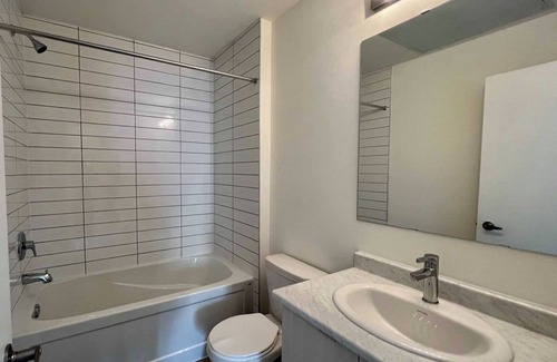 Pickering House | Modern, Cozy 1BR in the City