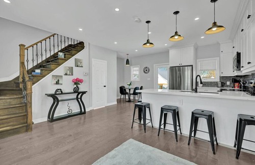 Durham Region House | Modern & Cozy 3BR Home in Oshawa