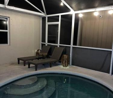 Poinciana House | Modern Cozy 5 Beds Private Getaway!