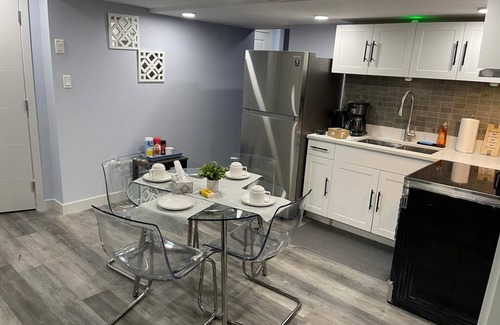 Southwest Edmonton House | Modern, cozy and private suite basement in South West Edmonton