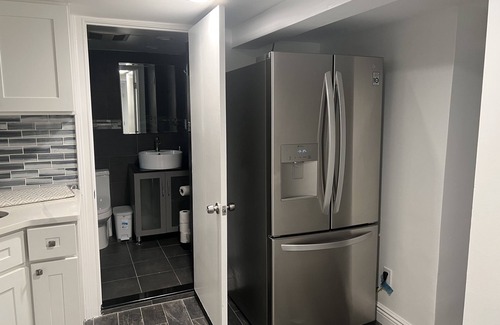 Queens Apartment | Modern & cozy basement apartment in Queens near Public Transportation