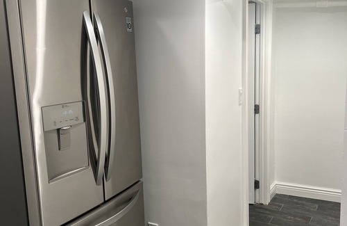 Queens Apartment | Modern & cozy basement apartment in Queens near Public Transportation