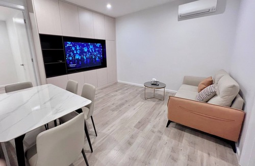 Macgregor House | Modern Cozy Cottage in Macgregor -3