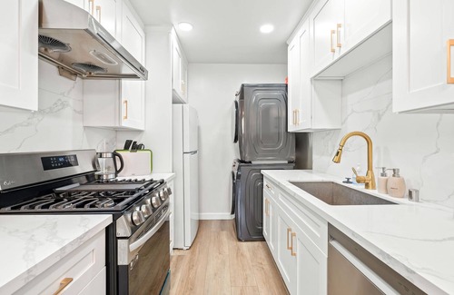 Monterey Park Apartment | Modern Cozy Retreat Stylish Stay With Patio Parking