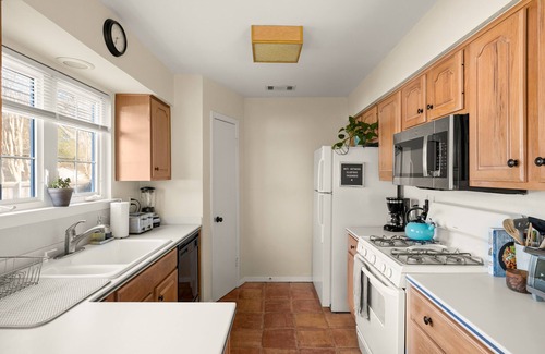 Woodstone Village House | Modern, cozy retreat in Austin city limits! Pet-friendly! Strong WiFi!