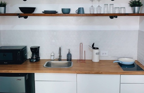 Playa Apartment | Modern & Cozy Studio - Centrally Located