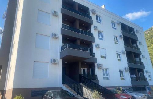 Lazi Apartment | Modern & Cozy Studio MP Two Pearls-Budva, free garage
