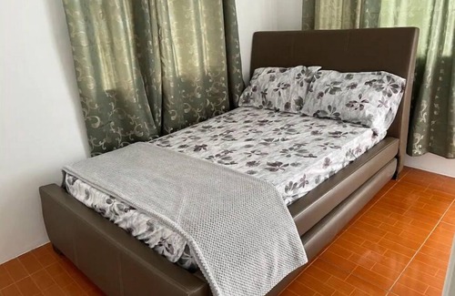 Silang House | Modern Cozy Vacation house 3BR Near Tagaytay & Nuvali
