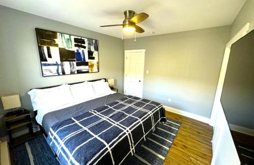 Wilmington Apartment | Modern Cozy walk up with King Bed