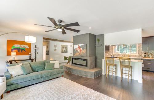 Oregon Coast House | Modern Creekside Retreat 1 Mi to Spirit Mtn Casino