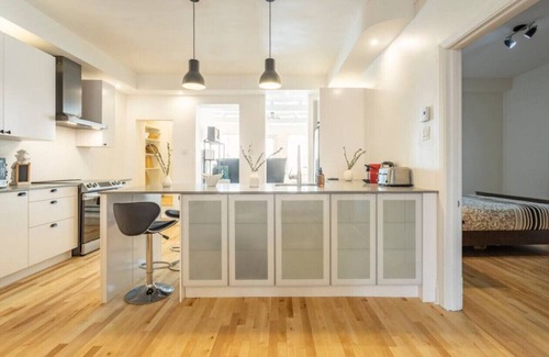 Maisonneuve Apartment | Modern Deluxe Style, Spacious Chic - Downtown MTL