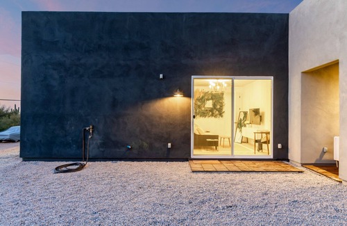 Pinnacle Peak House | Modern Desert Oasis + Scottsdale/Carefree/Cave Creek (No Smoking)