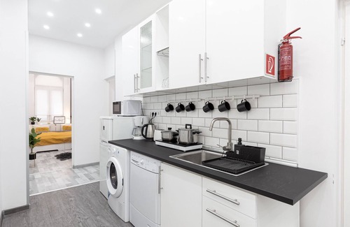 Terezvaros Apartment | ⭐MODERN DESIGN ☕FREE-BEER & BREAKFAST ❤️AIRCO