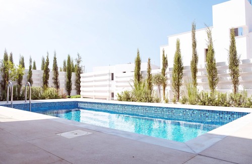 Peyia Town Villa | Modern detached Villa, 3 double beds, private pool, 5 min drive to Coral Bay