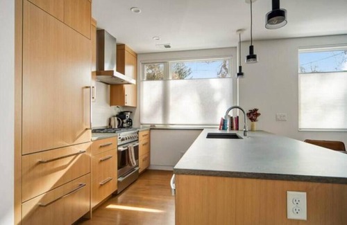 Central Boulder House | Modern Downtown Boulder Home, Rooftop Deck & Flatiron Views