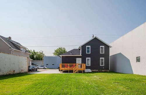 Appleton House | Modern Downtown Living-Appleton