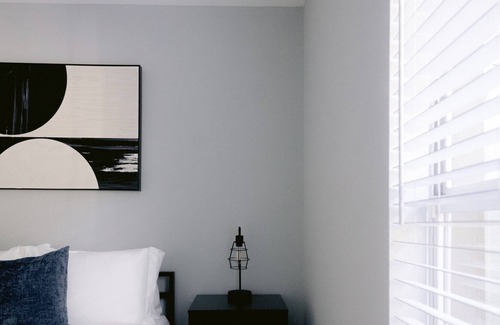 Conway House | Modern Downtown Oasis - Orlando 4 bedroom with FREE parking