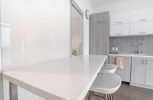 Markham Condo | Modern Downtown Unionville Stay