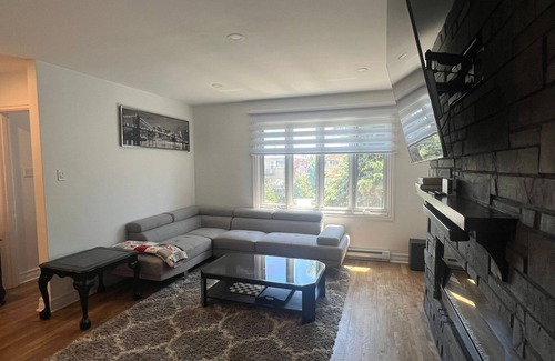 Anjou Apartment | Modern Duplex, 3 Bed Room