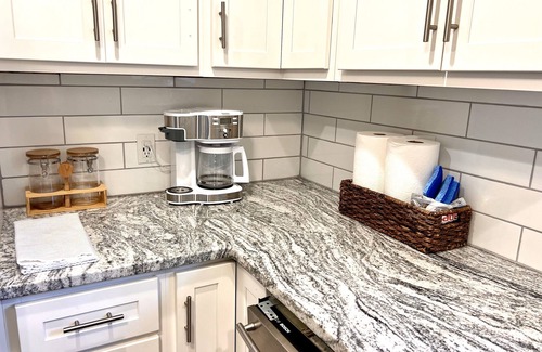 University City Apartment | Modern Duplex, Quiet, Safe, huge home office in desirable U City