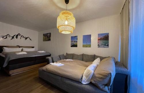 Bad Toelz Apartment | Modern eingerichtete Ferienwohnung Traumtagerl ruhig, zentral, ideal für Familien & Paare