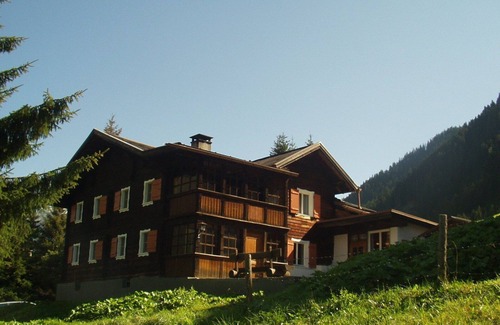 Gargellen House | Modern equipped hut with guaranteed snow near large ski areas