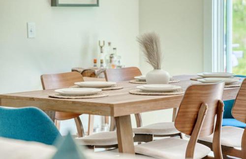 Bella Vista Apartment | Modern Escape - Bella Vista Trails & Comfort