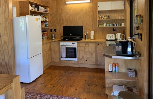 Oakura House | Modern, Family Friendly Bach