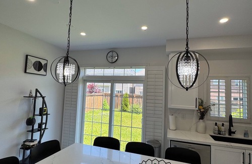 Durham Region House | Modern family friendly 4-bedroom home away from home in Oshawa!