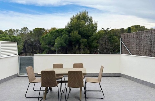 Altafulla House | Modern family home 2 min walk to the beach