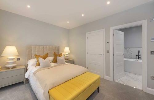 Tring House | Modern family home near London
