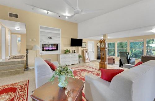 Fairvilla House | Modern Family Retreat Near Orlando Attractions