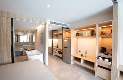 Khuekkhak Resort | Modern Family room (F2)