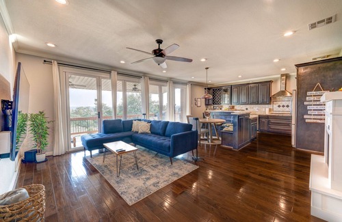 Dripping Springs Other | Modern Farmhouse w/Hill Country Views, EV, Wineries, Large Patio