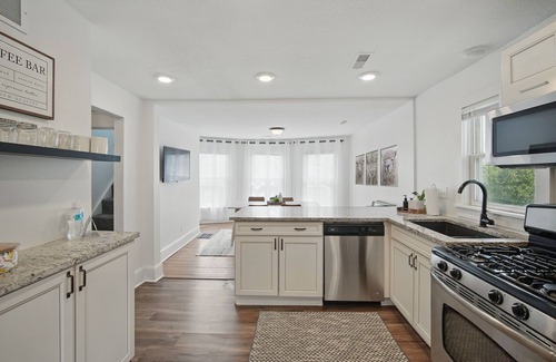 North of Grand House | Modern Farmhouse | 4 Kings + Loft | On Ingersoll