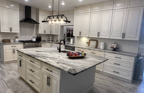Lake Magdalene House | Modern Farmhouse on 2 acres w/Barn! Convenient to everything Tampa has to offer!