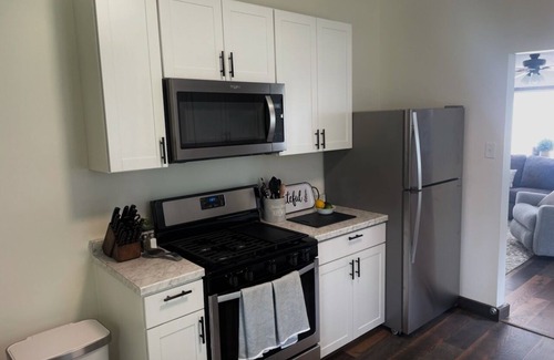 Athens Other | Modern Farmhouse situated close to Athens and State Parks!