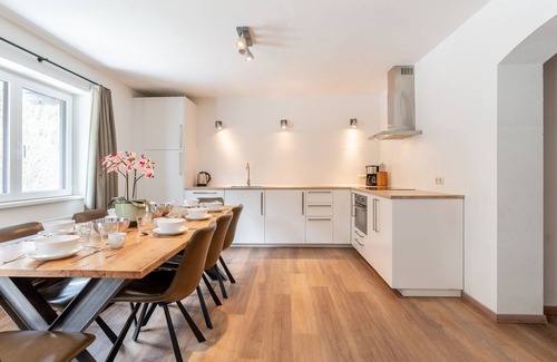 Saalbach Apartment | Modern furnished chalet with sauna