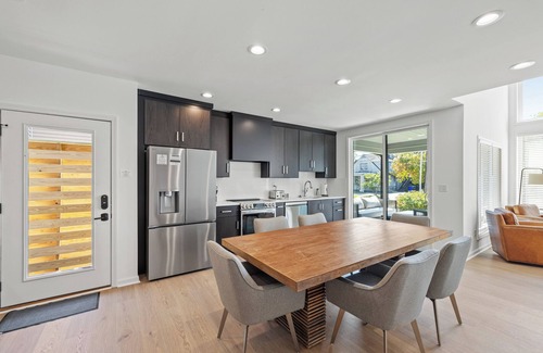 Lexington House | Modern Game Day 6 Bedroom 6 Bath House with Modern Amenities and Large Swim Spa